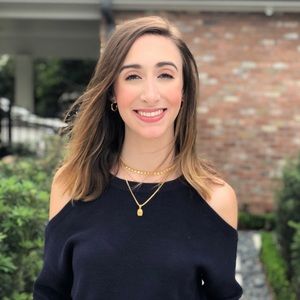 Meet your Posher, Olivia